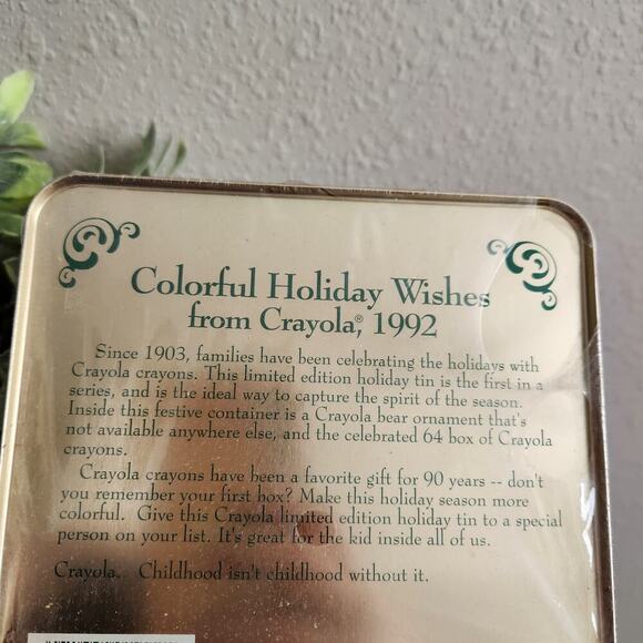 Vintage 1992 Crayola‎ Collectible Holiday Tin, bear ornament, 64 crayons SEALED - Picture 6 of 8